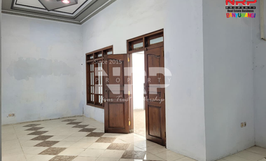 Disewakan Rumah luas dan Prospek di Jl. Brawijaya - Banyuwangi
