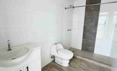Penthouse de alquiler en Mocoli Gardens
