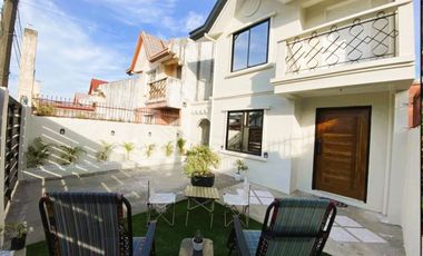 𝐅𝐎𝐑 𝐒𝐀𝐋𝐄: 𝐅𝐔𝐋𝐋𝐘 𝐅𝐔𝐑𝐍𝐈𝐒𝐇𝐄𝐃 𝐌𝐈𝐍𝐈𝐌𝐀𝐋𝐈𝐒𝐓 𝐇𝐎𝐌𝐄 𝐈𝐍 𝐌𝐀𝐁𝐈𝐆𝐀, 𝐌𝐀𝐁𝐀𝐋𝐀𝐂𝐀𝐓— 𝐍𝐄𝐀𝐑 𝐂𝐋𝐀𝐑𝐊 & 𝐍𝐋𝐄𝐗