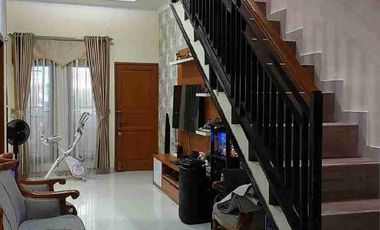 Turun harga Rumah 2 Lantai Perumnas dekat Samsat Depok