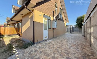 SAN ESTEBAN - ARRIENDA CASA 3D 2B 3E - LAS VIZCACHAS