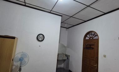 Rumah Nyaman Halaman Luas di Ciganitri Dekat ke Tol Buah Batu