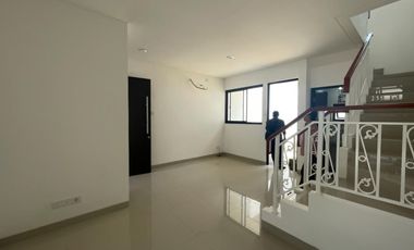 Rumah Minimalis di Lasaine JGC Jakarta Timur