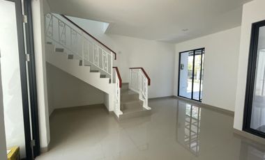 Rumah Minimalis di Lasaine JGC Jakarta Timur