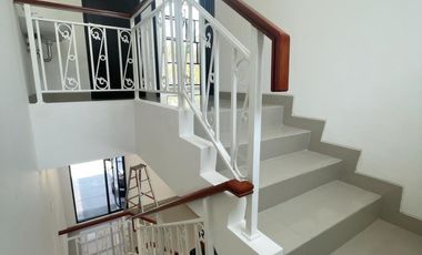 Rumah Minimalis di Lasaine JGC Jakarta Timur