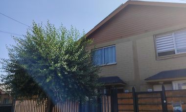 CASA EN CONDOMINIO LOS UMBRALES DE BUIN