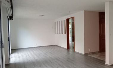 RENTA CASA EN BOULEVARES NAUCALPAN, CERCA DE WALMART EXPRESS