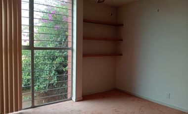 RENTA CASA EN BOULEVARES NAUCALPAN, CERCA DE WALMART EXPRESS