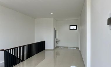Disewa Ruko 3 Lantai Rapi Ramai di BSD, Tangerang Selatan