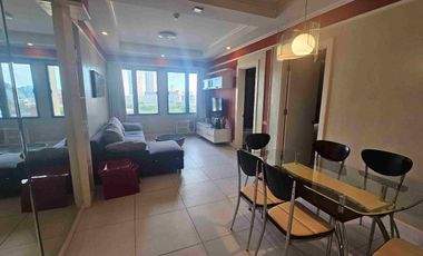 FOR SALE: 1BR with parking at Renaissance 2000, Meralco Ave Pasig