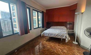 FOR SALE: 1BR with parking at Renaissance 2000, Meralco Ave Pasig