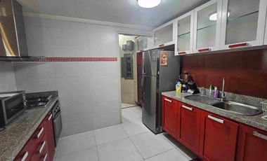 FOR SALE: 1BR with parking at Renaissance 2000, Meralco Ave Pasig