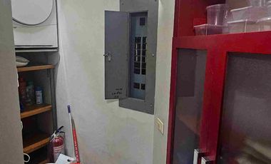 FOR SALE: 1BR with parking at Renaissance 2000, Meralco Ave Pasig