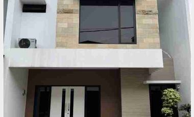 Rumah 2 Lantai, 3 Kamar.
