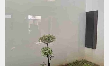 Rumah 2 Lantai, 3 Kamar.