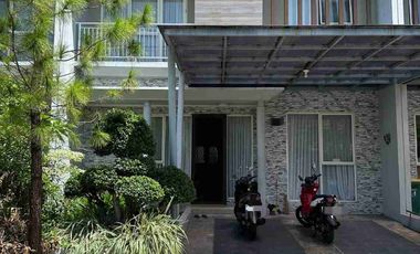 Rumah di JGC Cluster North Mississipi Cakung, Semi Furnished