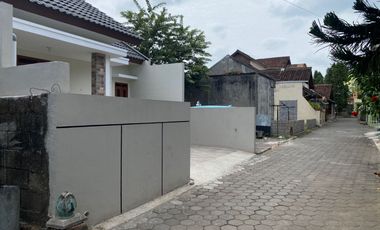 10 Menit Dari Mall Ambarukmo Plaza Rumah di Baturetmo Bantul Harga 500 Jt-an Siap Huni