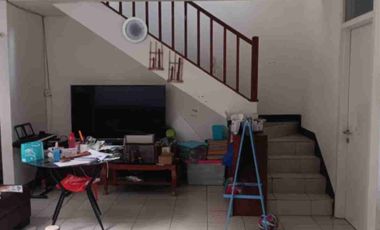 Di Jual Rumah 2 lantai di mekar wangi