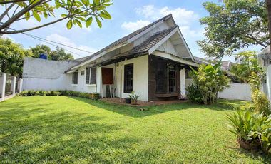 Premium Location! Rumah Hook Di Cakra, Cinere - Luas Tanah Besar