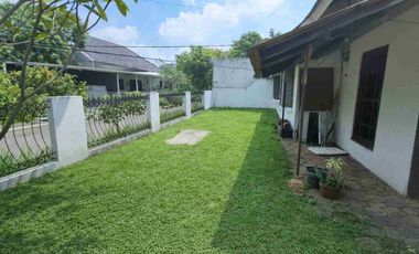 Premium Location! Rumah Hook Di Cakra, Cinere - Luas Tanah Besar
