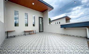 Rumah Villa Mewah di Kawasan Premium Cigadung Dago Bandung Utara
