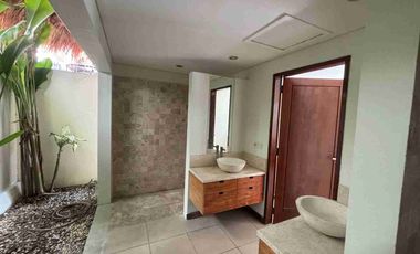 For Rent Big Villa at Kerobokan area