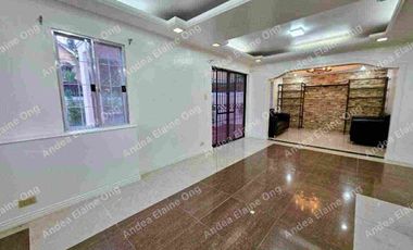 Newly renovated House with Hot tub & Sauna