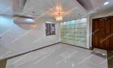 Newly renovated House with Hot tub & Sauna