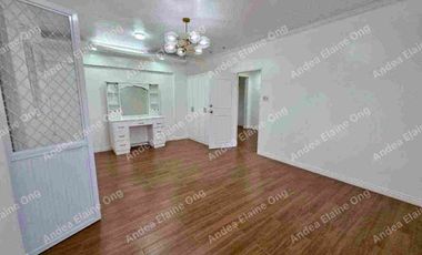 Newly renovated House with Hot tub & Sauna