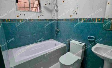 Newly renovated House with Hot tub & Sauna