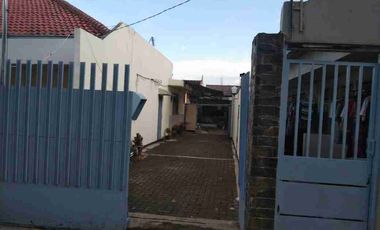 Dijual 1 Rumah dan 6 unit kontrakan di Pondok Labu Jakarta Selatan