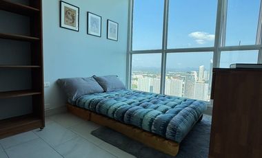 Cetus Luxury Beachfront Condo With Panoramic Seaview