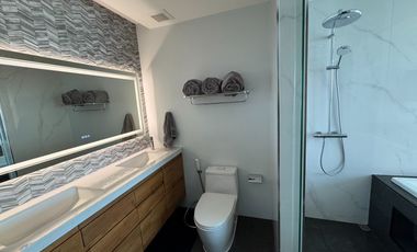 Cetus Luxury Beachfront Condo With Panoramic Seaview