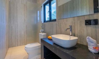🌴 EXCLUSIVE FREEHOLD VILLA FOR SALE IN PERERENAN, CANGGU 🌴
Luxury Tropical Living with Stunning Rice Field Views