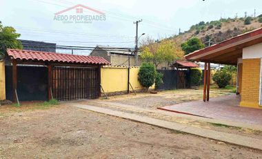 Se Arrienda Linda y Amplia Casa con destino Administrativo en pleno centro de Quillota.