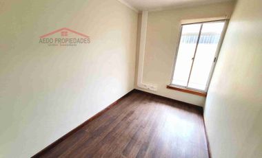 Se Arrienda Linda y Amplia Casa con destino Administrativo en pleno centro de Quillota.