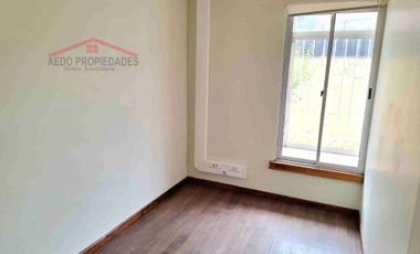 Se Arrienda Linda y Amplia Casa con destino Administrativo en pleno centro de Quillota.