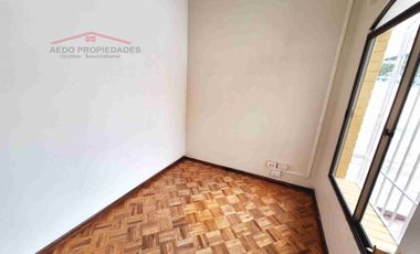 Se Arrienda Linda y Amplia Casa con destino Administrativo en pleno centro de Quillota.