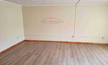 Se Arrienda Linda y Amplia Casa con destino Administrativo en pleno centro de Quillota.