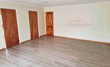 Se Arrienda Linda y Amplia Casa con destino Administrativo en pleno centro de Quillota.
