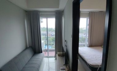 Disewakan Apartemen Puri Mansion Dengan 1 Kamar Tidur Kondisi Furnish Dengan View Langsung Kolam Renang Dengan Harga Termurah 40 Juta/Tahun NET