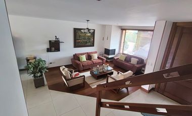 CASA EN CODOMINIO CERRADO CHIA