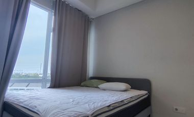 Disewakan Apartemen Puri Mansion 1 Kamar Tidur Kondisi Furnish Rapih Bersih Bonus View Langsung Kolam Renang Harga Termurah