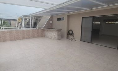 Casa en alquiler de 4 dormitorios en Urbanización Las Pirámides – Samborondón