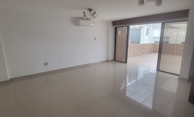 Casa en alquiler de 4 dormitorios en Urbanización Las Pirámides – Samborondón