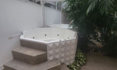 Casa en alquiler de 4 dormitorios en Urbanización Las Pirámides – Samborondón