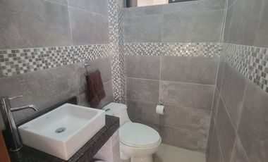 Casa en alquiler de 4 dormitorios en Urbanización Las Pirámides – Samborondón