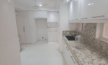 Casa en alquiler de 4 dormitorios en Urbanización Las Pirámides – Samborondón