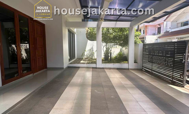 rumah kebayoran baru siap huni