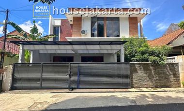 rumah kebayoran baru siap huni